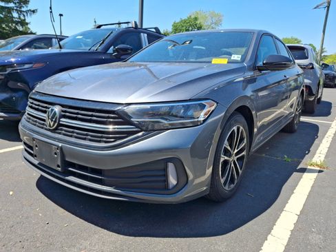 Used 2023 Volkswagen Jetta Sport FWD image 3