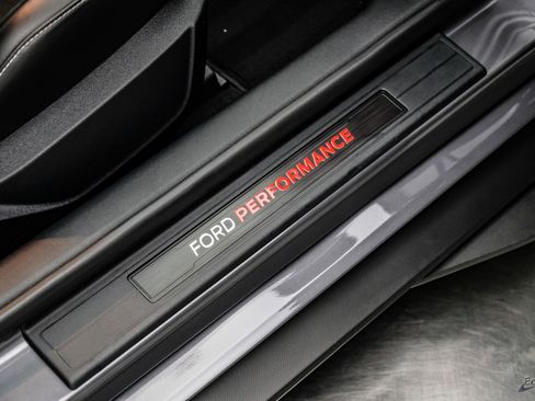 Used 2021 Ford Mustang Shelby GT500 w/ Carbon Fiber Track Pack image 58