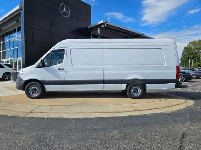 Used 2026 Mercedes-Benz Sprinter 2500 image 4