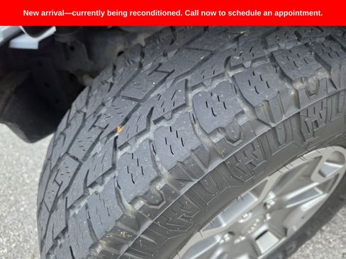 Used 2016 Jeep Wrangler Unlimited Rubicon w/ Connectivity Group image 9