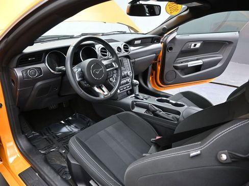 Used 2018 Ford Mustang Coupe w/ Ecoboost Performance Package image 12