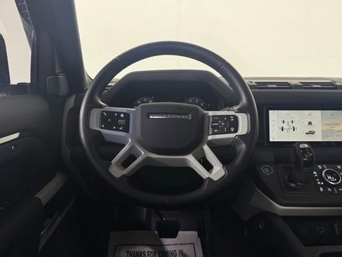 New 2024 Land Rover Defender 110 S image 24