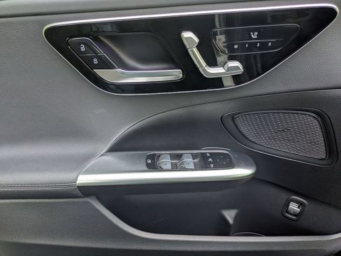 Used 2023 Mercedes-Benz C 300 4MATIC Sedan image 7