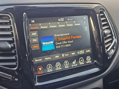 Certified 2018 Jeep Compass Limited image 27