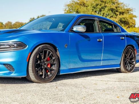 Used 2015 Dodge Charger SRT Hellcat image 61