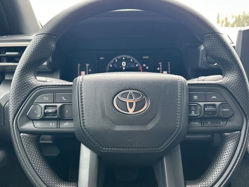 Used 2026 Toyota Tacoma SR AWD/4WD image 22