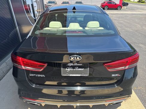 Used 2018 Kia Optima SX w/ Technology Package FWD image 10