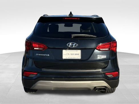 Used 2017 Hyundai Santa Fe Sport image 4