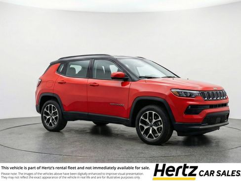 Used 2025 Jeep Compass Limited image 1