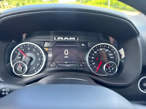 New 2026 RAM 1500 Express AWD/4WD image 23