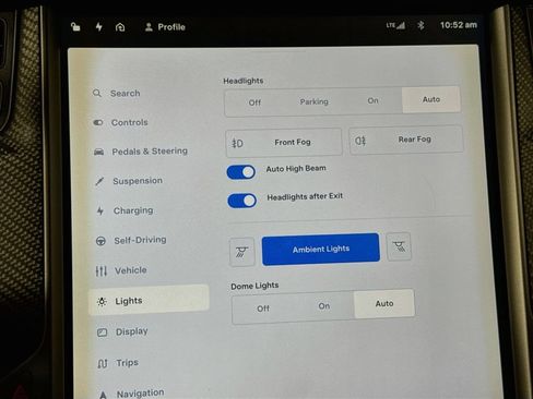 Used 2018 Tesla Model X 75D AWD/4WD image 27