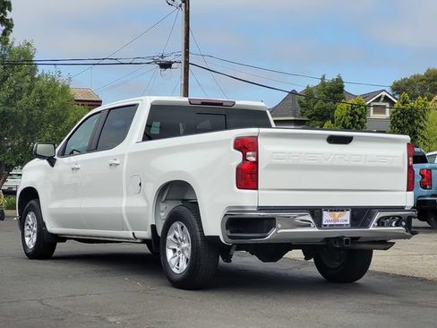 Used 2022 Chevrolet Silverado 1500 LT w/ Safety Package RWD image 8