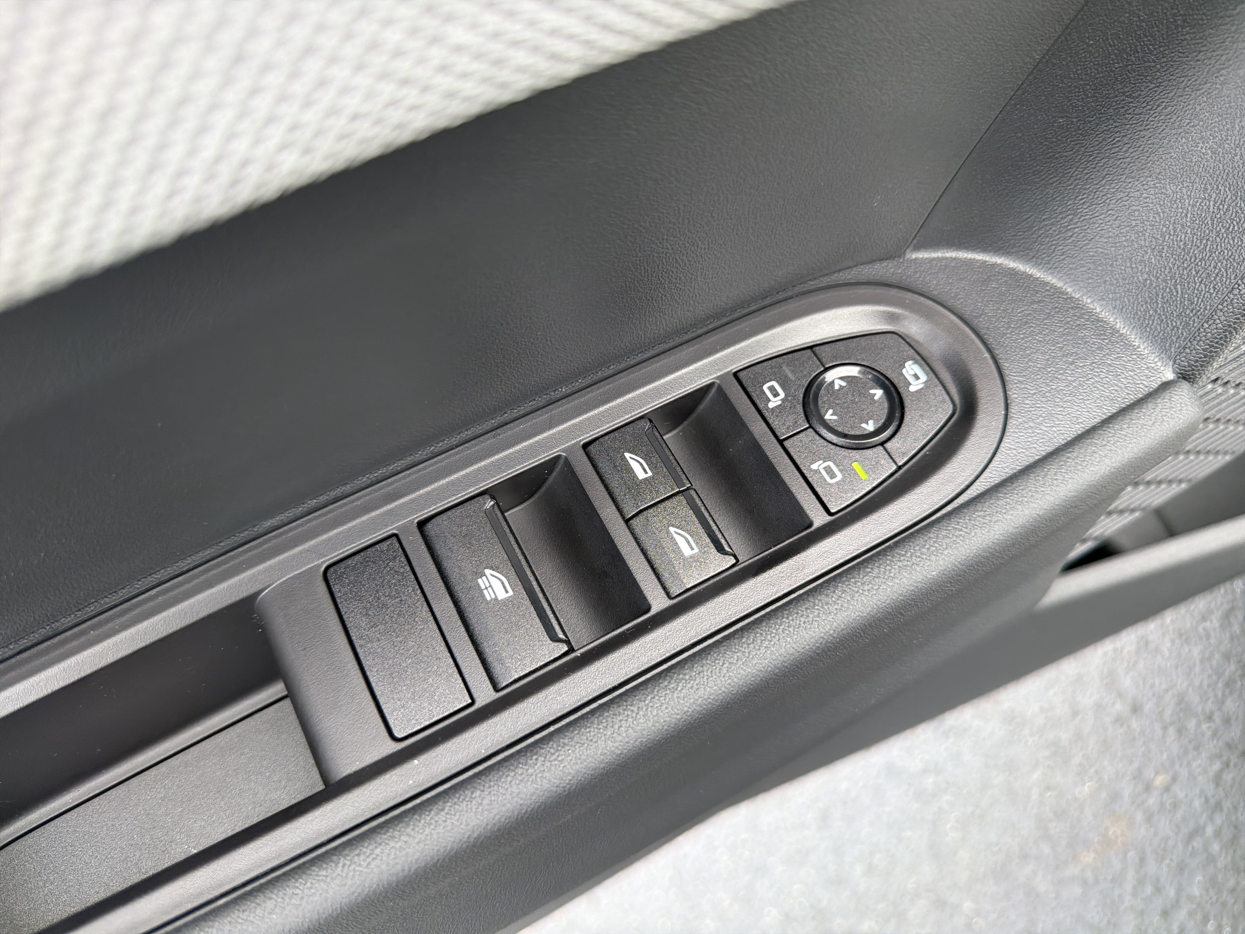 Used 2026 MINI Cooper S FWD image 21