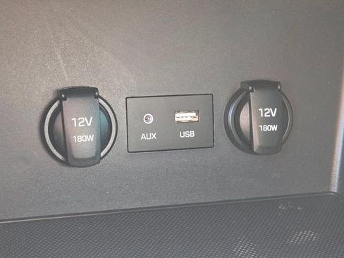 Used 2020 Hyundai Elantra GT FWD image 31