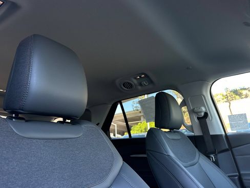New 2026 Ford Explorer Active w/ Active Comfort Package RWD image 17