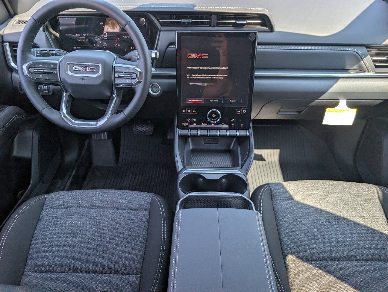 New 2027 GMC Terrain Elevation w/ LPO, Floor Liner Package FWD image 8