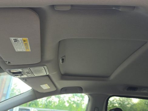 Used 2024 Honda Odyssey EX-L image 18