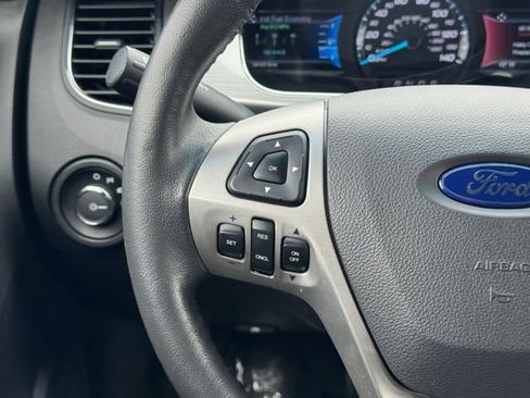 Used 2014 Ford Taurus SEL w/ Equipment Group 201A image 22