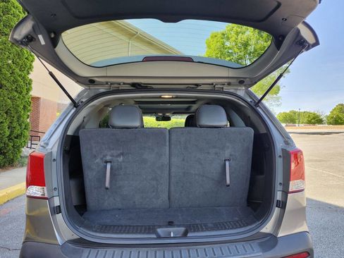 Used 2011 Kia Sorento EX w/ Premium Pkg image 16