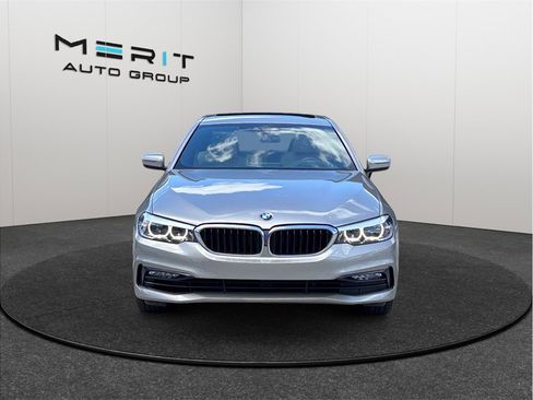 Used 2017 BMW 530i xDrive AWD/4WD image 3