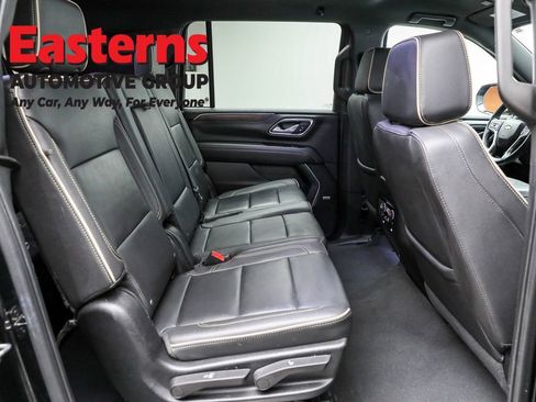 Used 2024 Chevrolet Suburban Premier RWD image 26