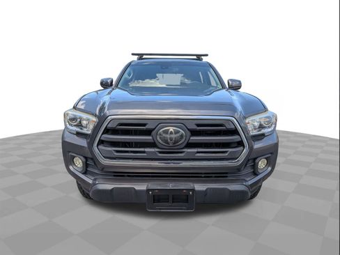 Used 2018 Toyota Tacoma SR5 RWD image 9