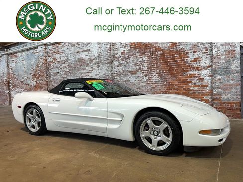 Used 1998 Chevrolet Corvette Convertible w/ Memory Pkg RWD image 1