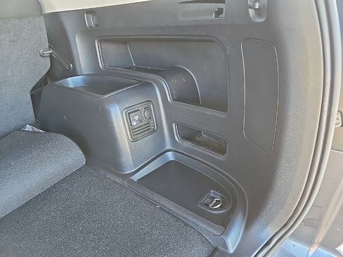 Used 2017 Toyota 4Runner SR5 image 39