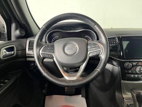 Used 2019 Jeep Grand Cherokee Altitude AWD/4WD image 20