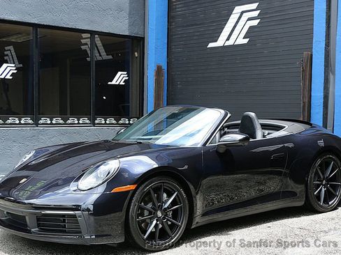Used 2021 Porsche 911 Carrera image 4
