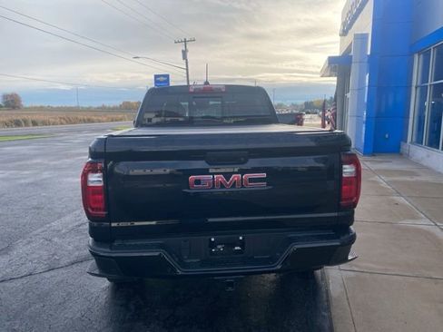 Used 2023 GMC Canyon Denali w/ Denali Black Edition image 3