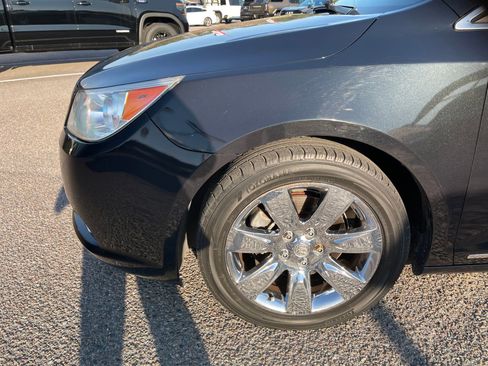 Used 2011 Buick LaCrosse CXL image 10