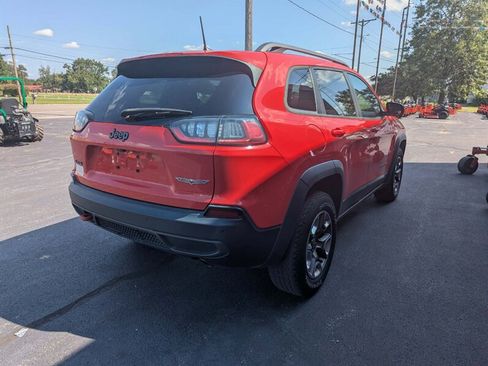 Used 2019 Jeep Cherokee Trailhawk w/ Cold Weather Group AWD/4WD image 8