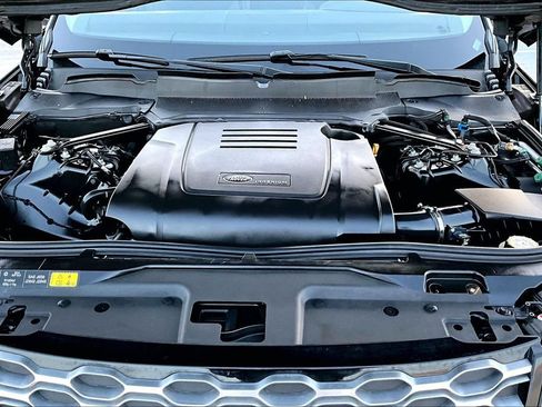 Certified 2023 Land Rover Discovery S AWD/4WD image 28