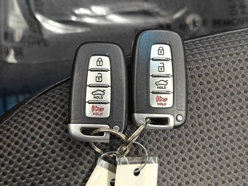 Used 2012 Hyundai Sonata SE FWD image 13