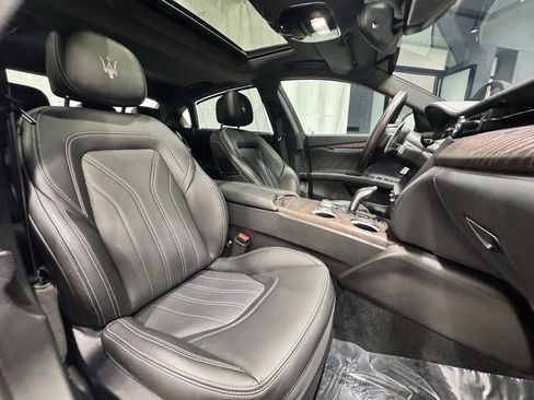 Used 2023 Maserati Quattroporte Modena Q4 image 32