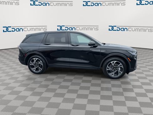 New 2026 Lincoln Nautilus Premier w/ Equipment Group 102A image 9