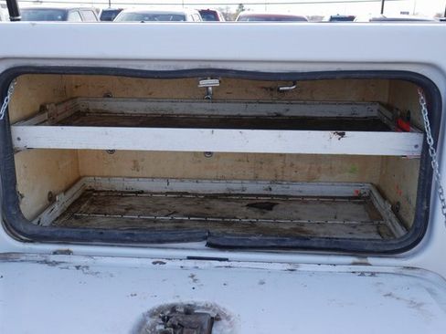 Used 2013 Ford F450 XL w/ Heavy Service Suspension Pkg image 6