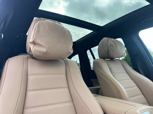New 2026 Mercedes-Benz GLS 580 4MATIC image 17