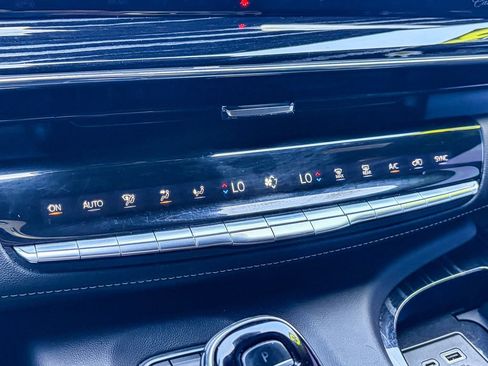 Certified 2023 Cadillac Escalade Sport w/ LPO, ONYX Package AWD/4WD image 20