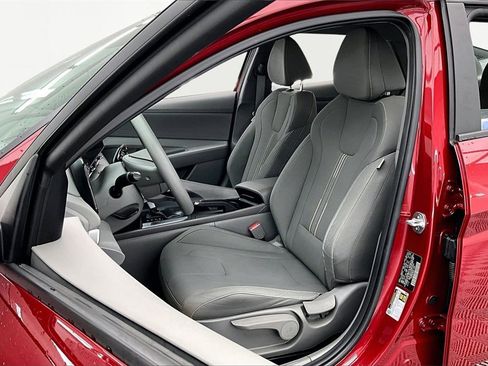 Used 2024 Hyundai Elantra SEL image 25