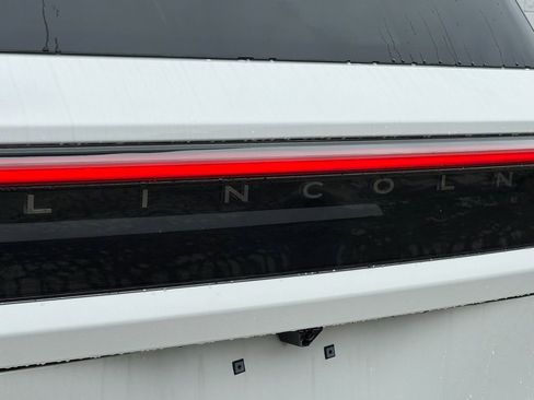 New 2026 Lincoln Navigator Reserve AWD/4WD image 27