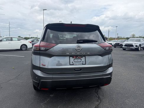 Used 2025 Nissan Rogue SV FWD image 6