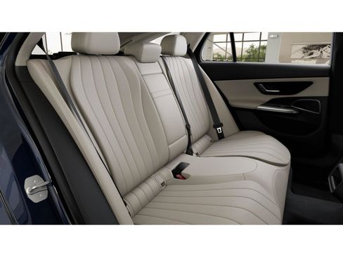 New 2026 Mercedes-Benz E 450 4MATIC All-Terrain Wagon image 6