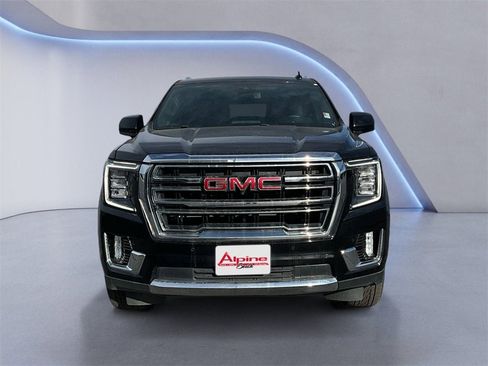 Used 2024 GMC Yukon SLT w/ SLT Luxury Package image 8
