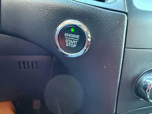 Used 2020 Ford Edge SE image 19