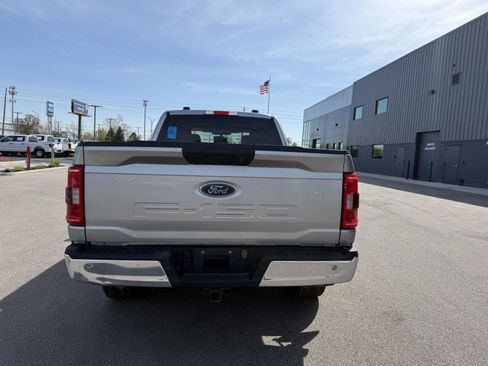 Used 2023 Ford F150 XLT w/ Trailer Tow Package image 4