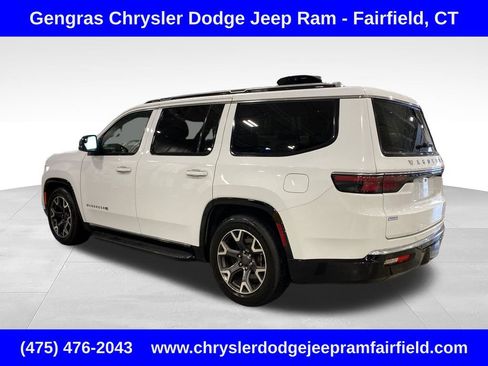 Certified 2024 Jeep Wagoneer Series III AWD/4WD image 4