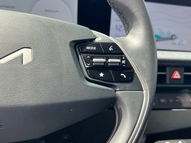 Certified 2024 Kia EV6 Wind RWD image 22