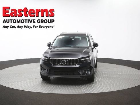 Used 2025 Volvo XC40 B5 Plus AWD/4WD image 54